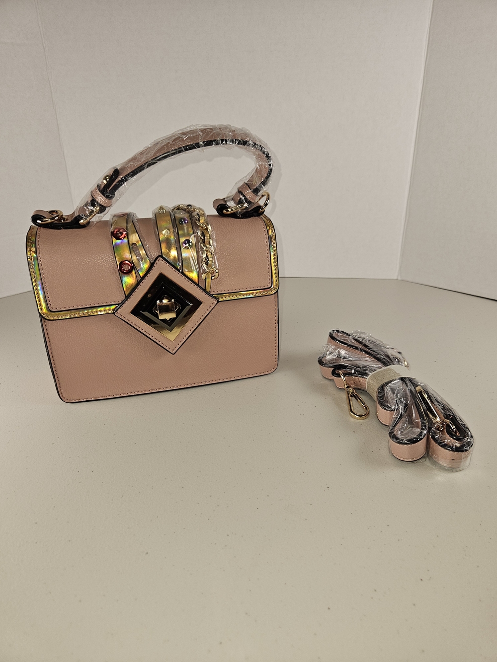 NWT Bretano Chic Blush Top-Handle Crossbody Bag with Statement Hardware - Picture 1 of 12